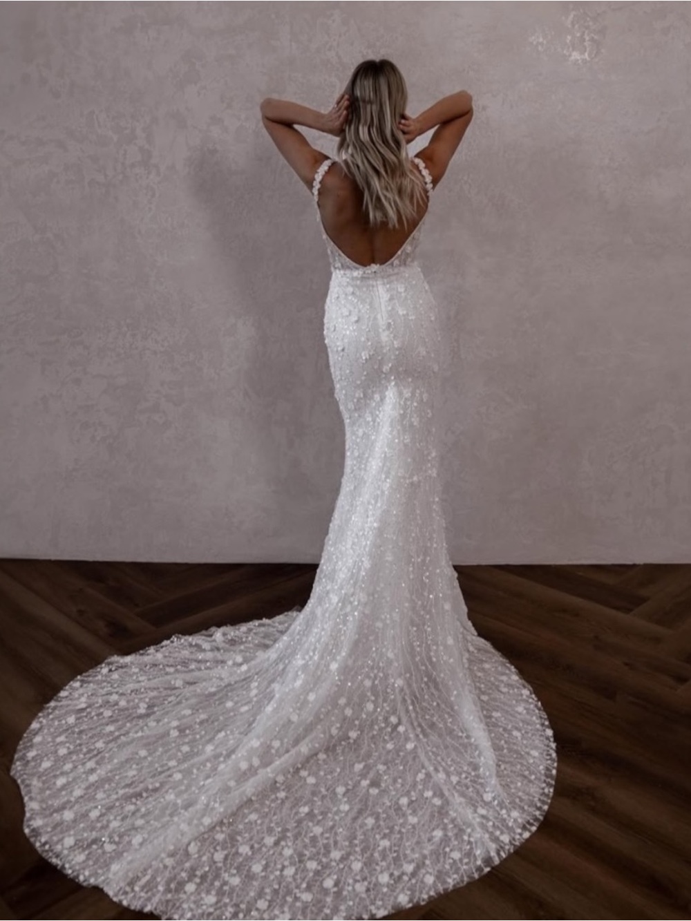 NEW Made With Love Lenni Wedding Dress Sz 6 | 3D Floral Sparkle Designer Gown